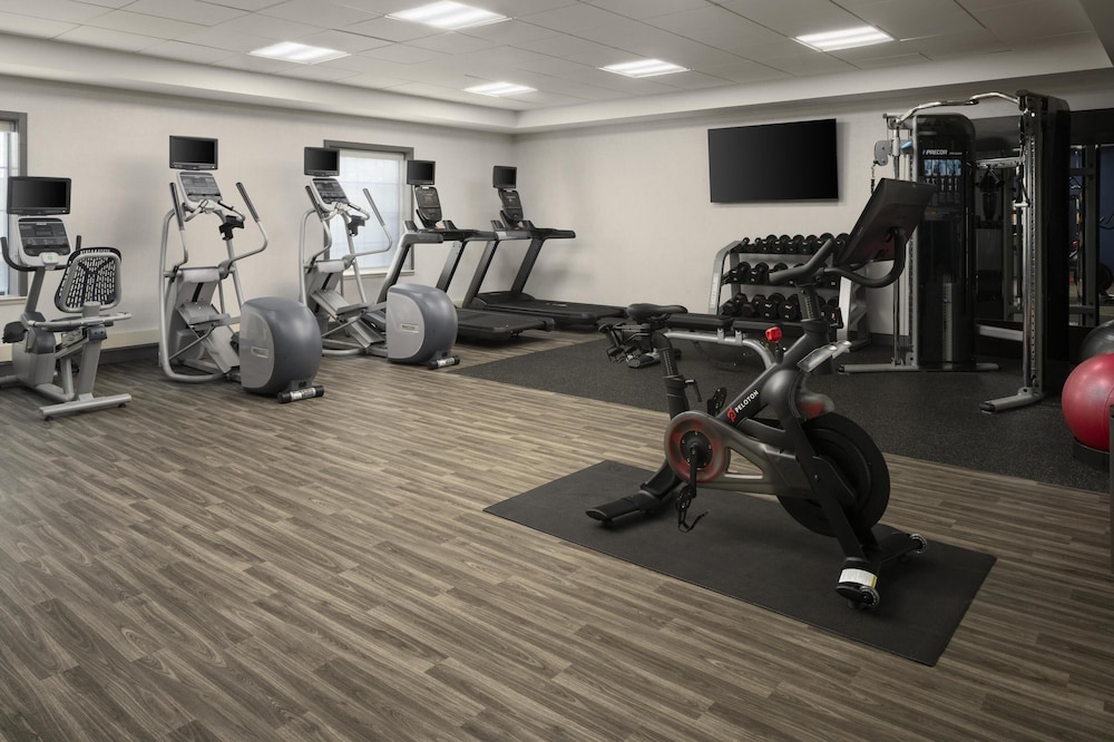 Hampton Inn & Suites Yonkers Westchester - photo 24
