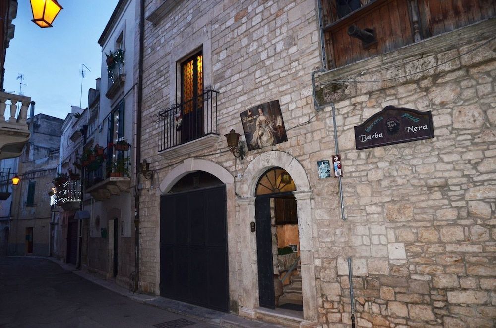 Dimora Del Pirata — hotel in Acquaviva Delle Fonti