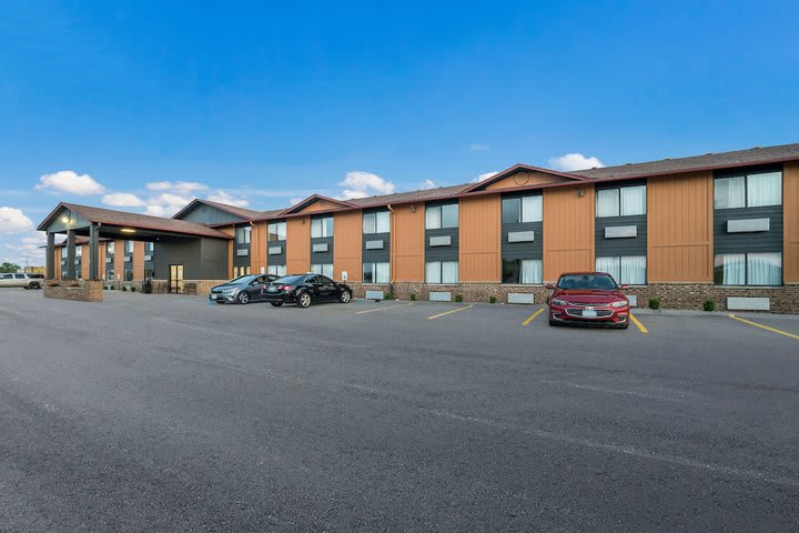 Super 8 by Wyndham Marston - photo 36