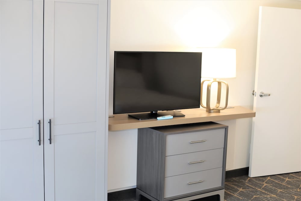 Holiday Inn & Suites St. Cloud by IHG - photo 20