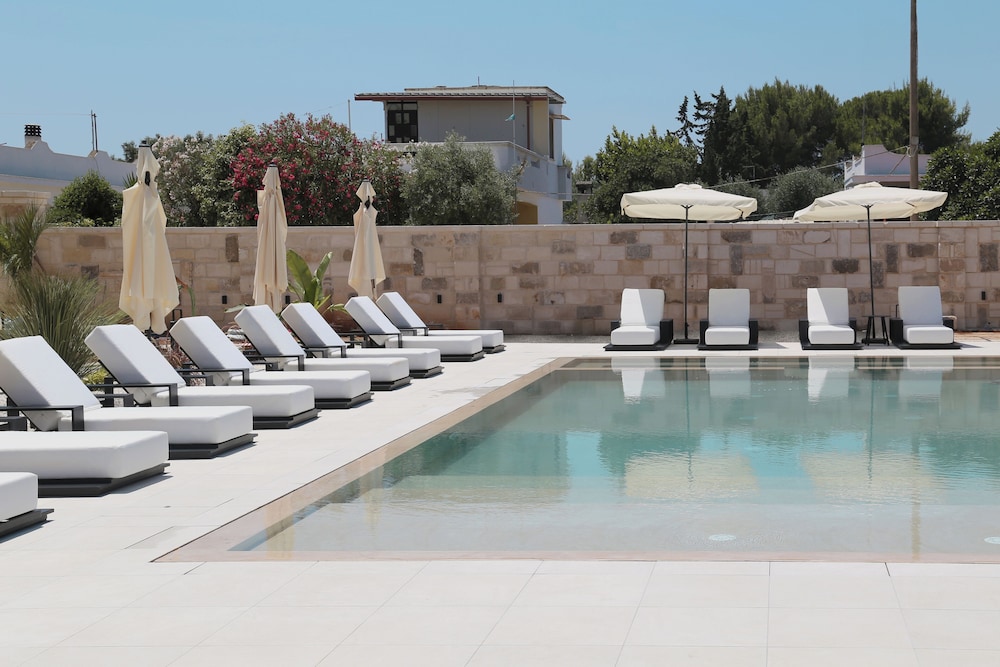 Salento Winery Lodge — 4-Star Luxury Hotel in Manduria, Italy