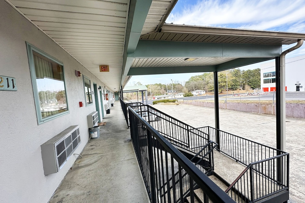 Garden Inn & Suites Georgia - photo 2