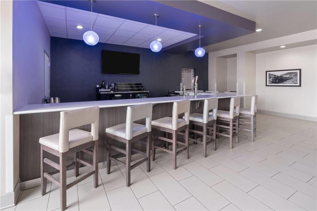 La Quinta Inn by Wyndham Fort Collins - photo 28
