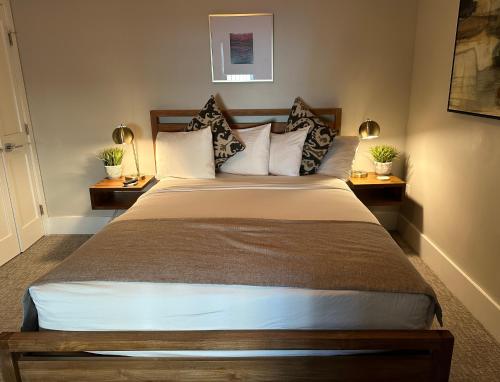 Entire Modern 7 Unit 7 Bath Boutique Inn - photo 19