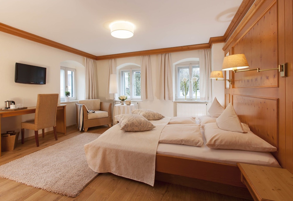 Hotel Fischerhaus — hotel in Starnberg