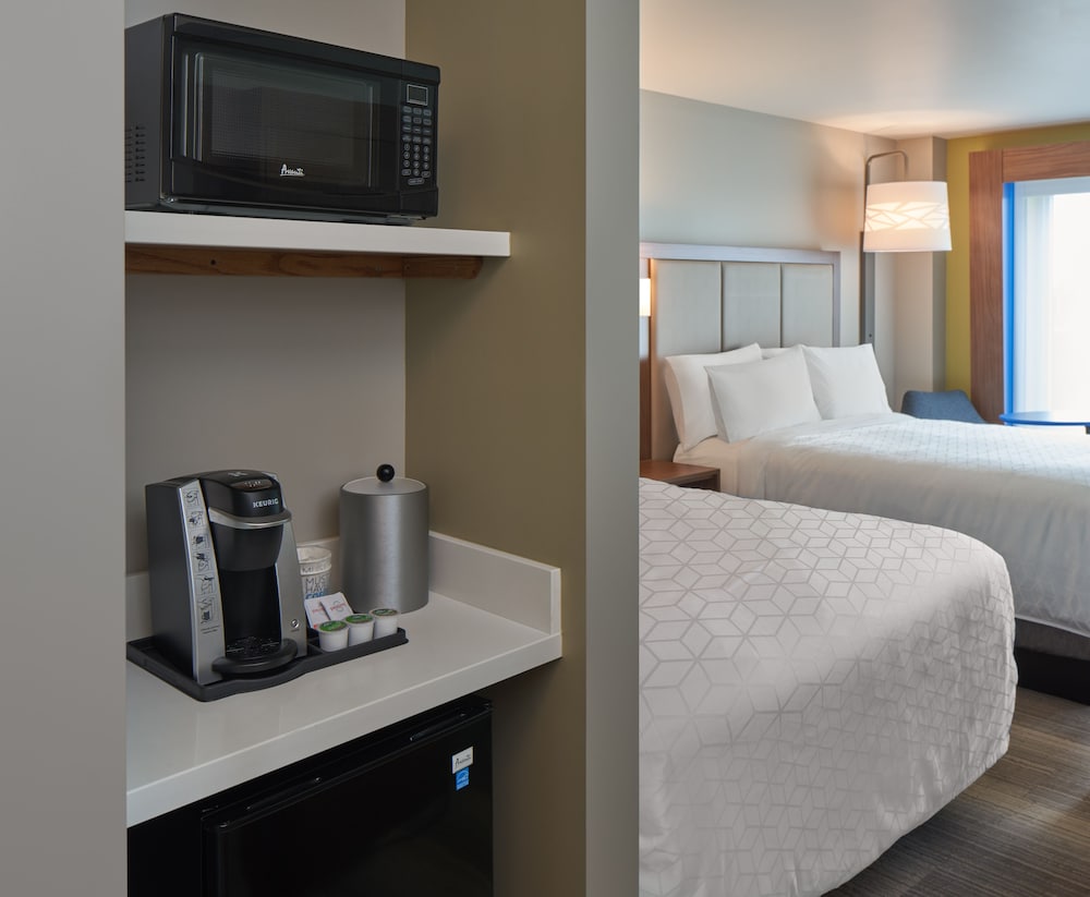 Holiday Inn Express Doral Miami by IHG - photo 9