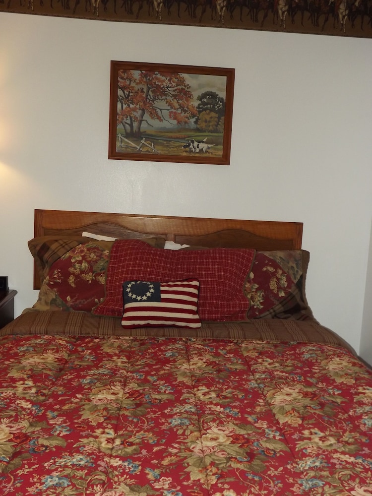 Crest Country Inn - photo 97