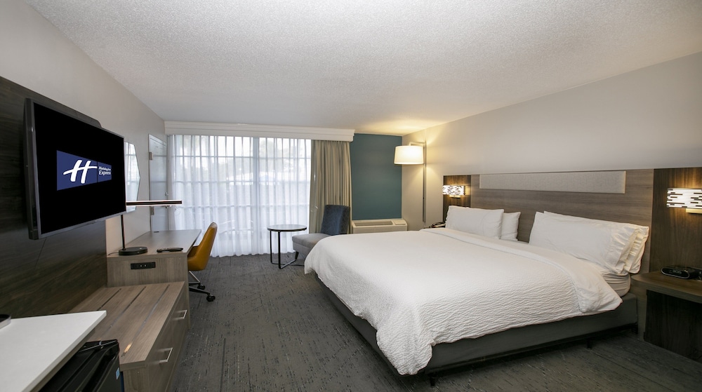 Holiday Inn Express North Palm Beach Oceanview by IHG - photo 22