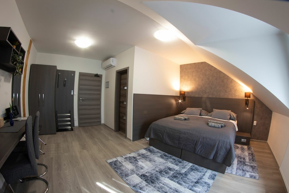 VALLA penzión&reštaurácia — Malacky — photo 5