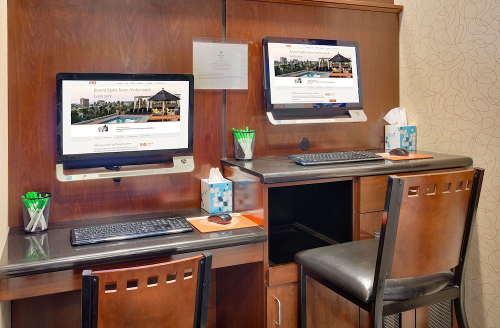 Holiday Inn Hotel & Suites Salt Lake City Airport West by IHG - photo 33