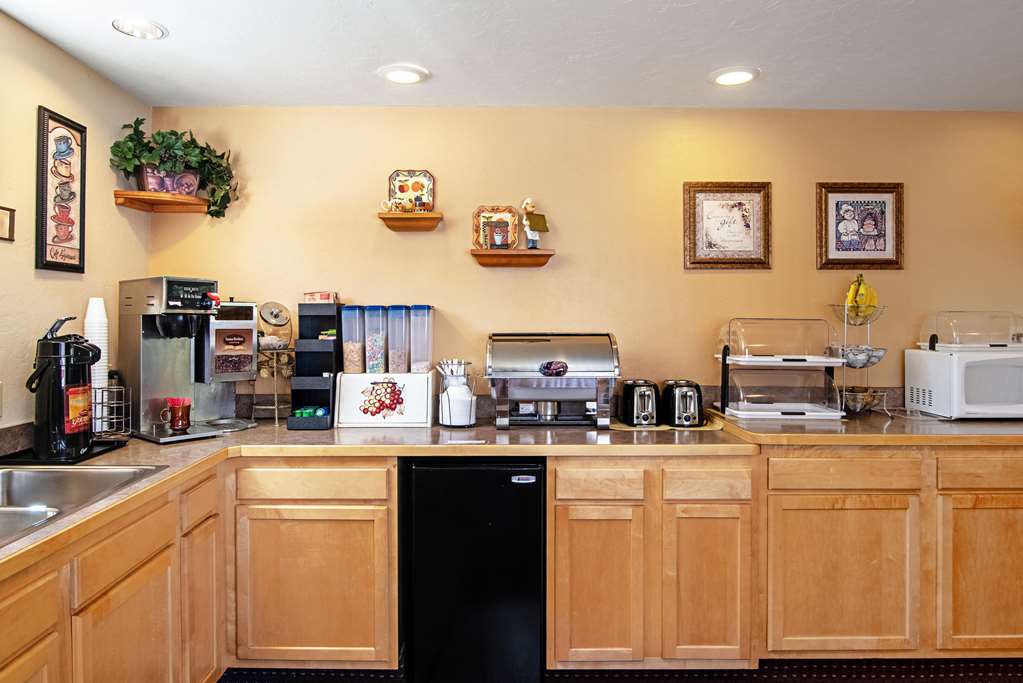 Rodeway Inn Gunnison Crested Butte - photo 27