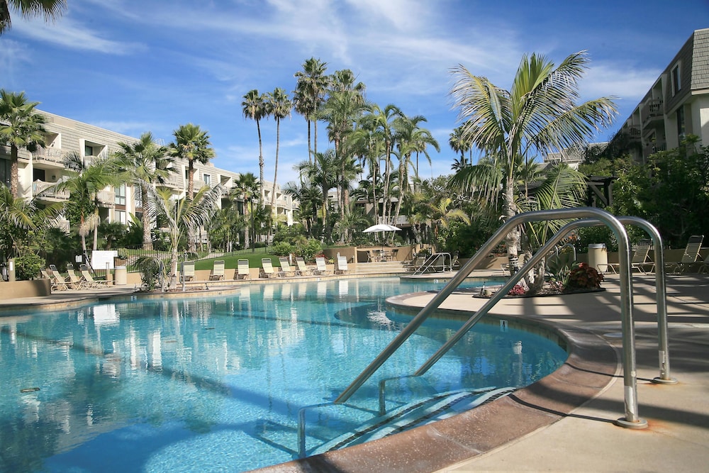 Pacific Dream — 4-Star Luxury Hotel in Oceanside, United States
