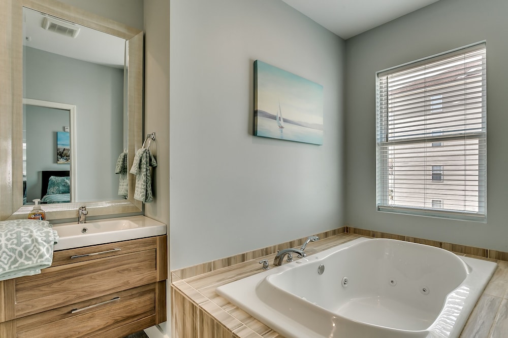 Together Resorts Cherry Grove Resort at 5401 A N Ocean Blvd - photo 32
