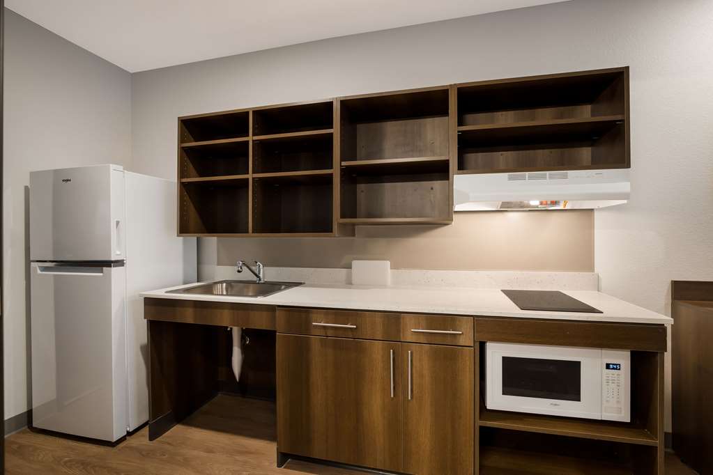 WoodSpring Suites Moreno Valley - photo 20