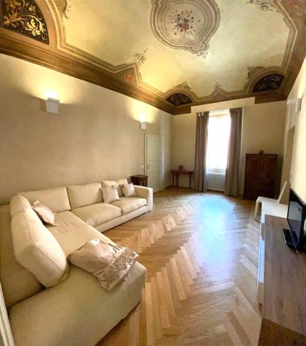 Via Aemilia Imola Centro — 4-Star Luxury Hotel in Imola, Italy