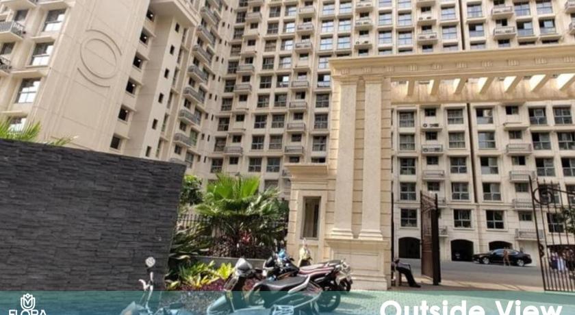 1BR Mumbai theme Apartment In Powai by Florastays