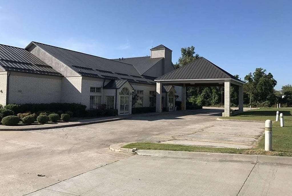 Days Inn by Wyndham Grove - photo 2