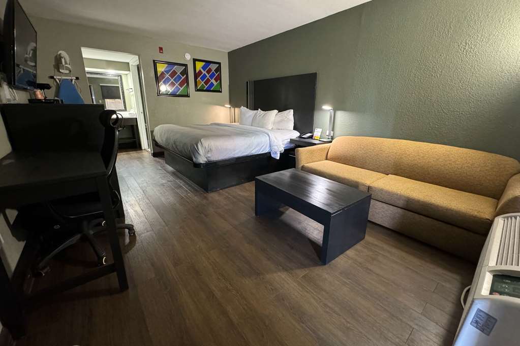 Quality Inn & Suites near Panama City Beach - photo 5
