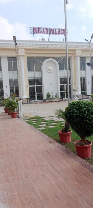 Hotel Milan Palace & Banquey — hotel in Mirzapur