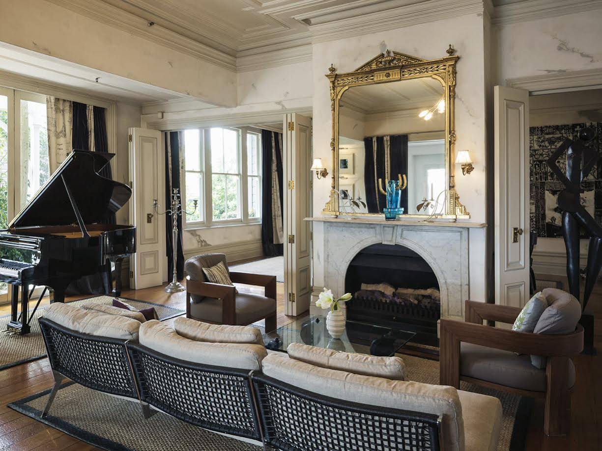 Mollies in Auckland, New Zealand