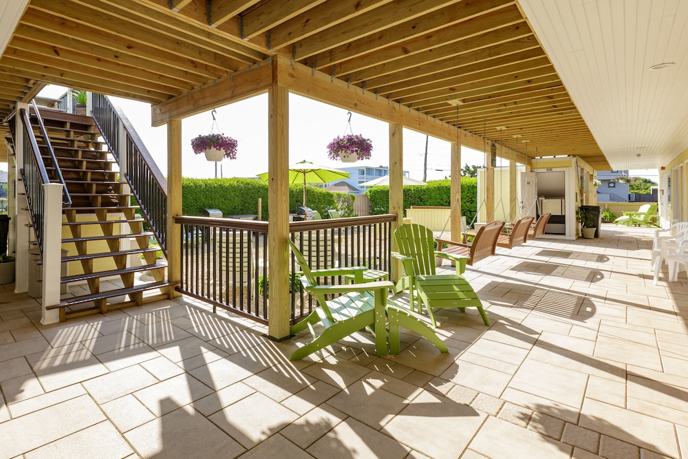 Ocean Resort Inn - photo 94
