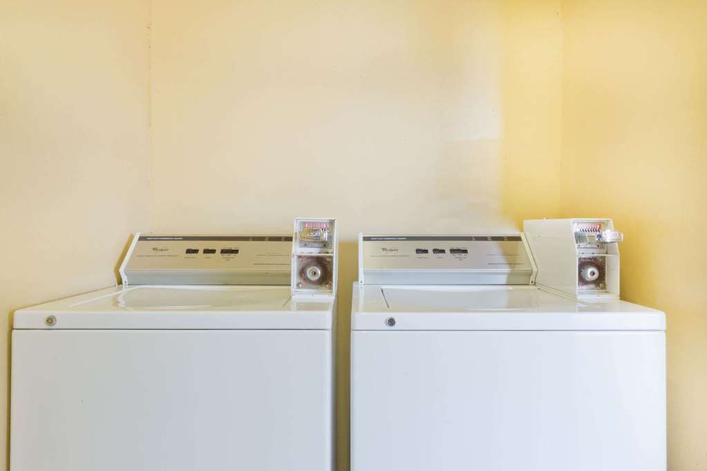 Knights Inn Brenham - photo 13