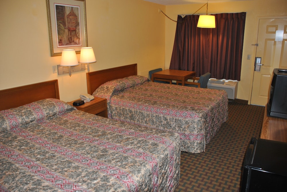 America's Best Inn and Suites Beaufort - photo 5