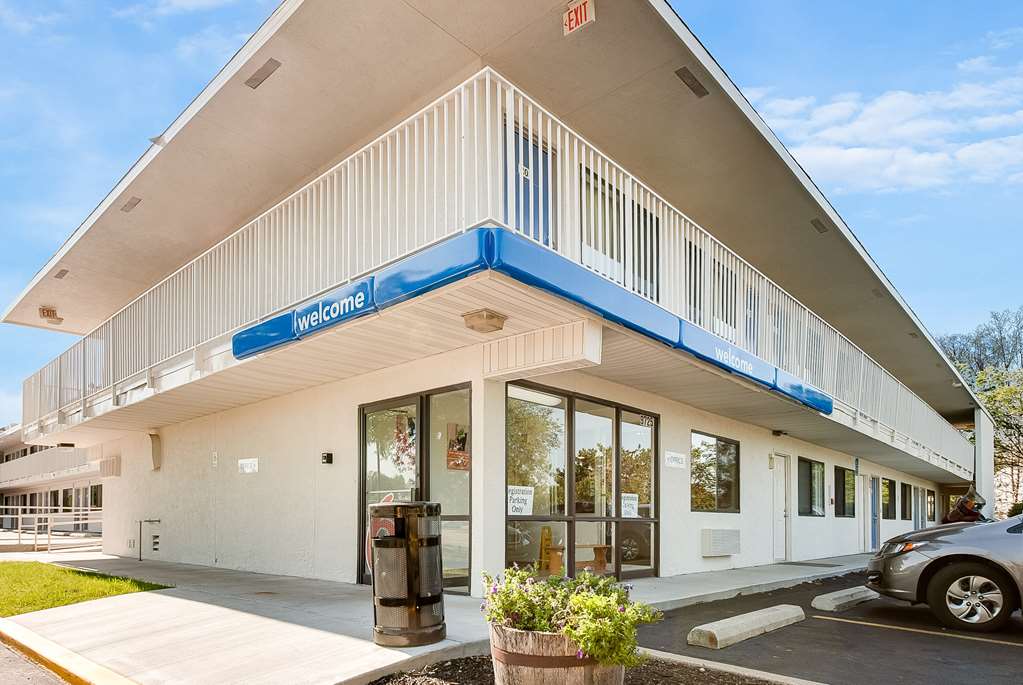 Motel 6 Lenexa KS Kansas City Southwest - photo 2
