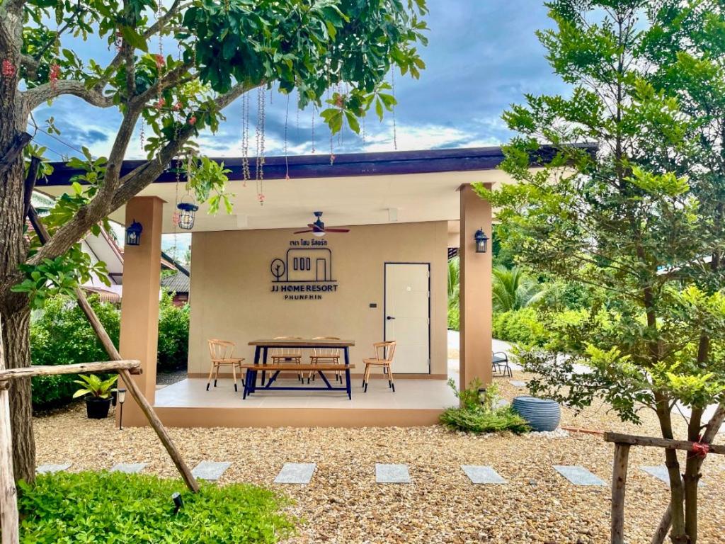 Jj Home Resort in Surat Thani, Thailand