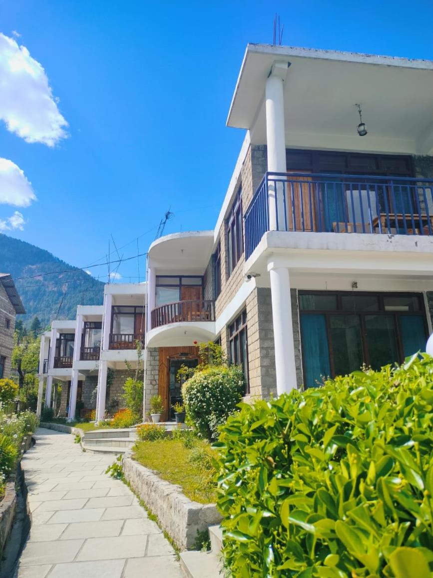 Tourist Hotel - last minute hotel in Manali