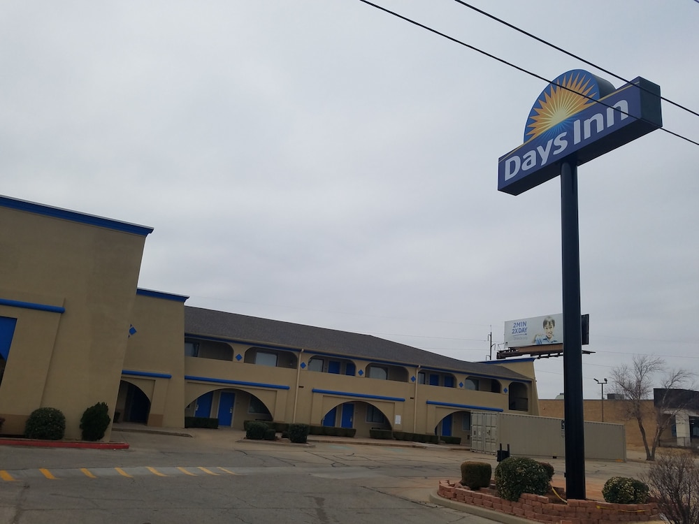 Days Inn By Wyndham Oklahoma City Nw Expressway in Oklahoma City, United States