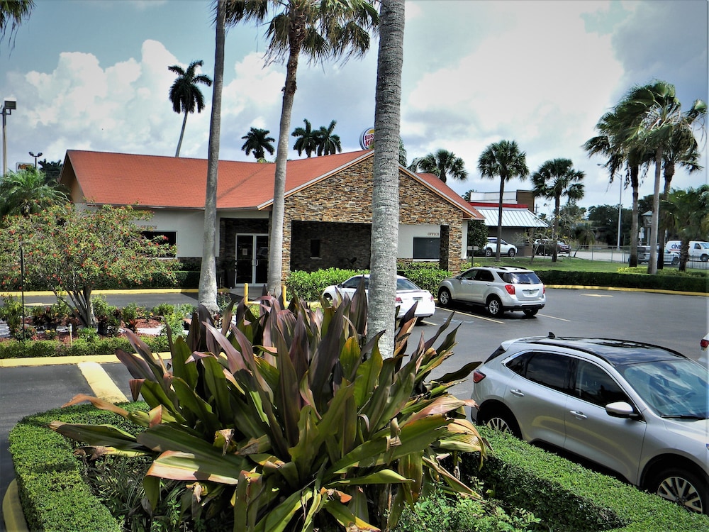 Fairway Inn Florida City Homestead Everglades - photo 4
