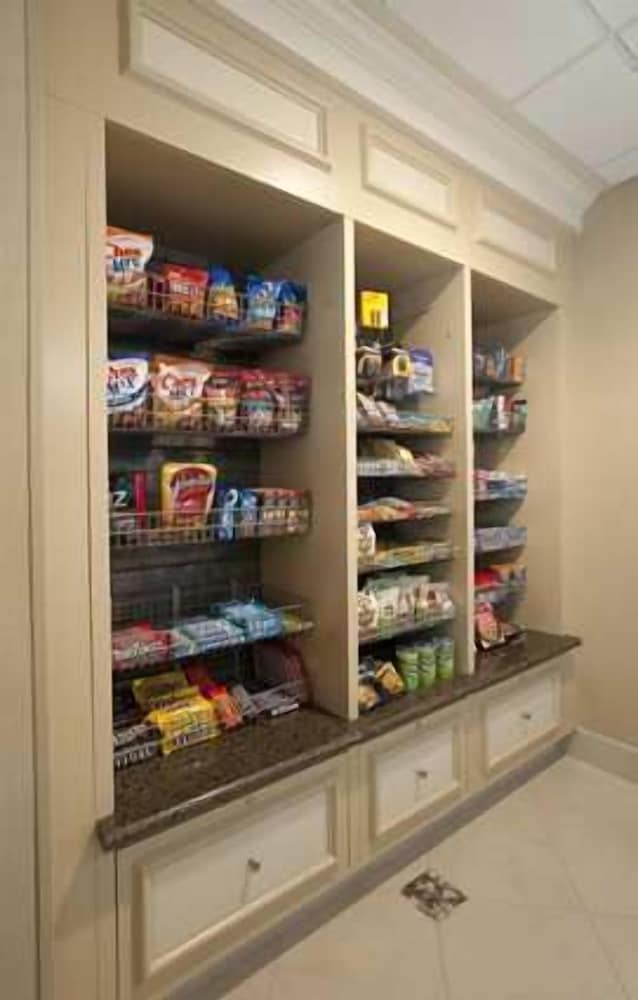 Hilton Garden Inn Mt. Laurel - photo 35