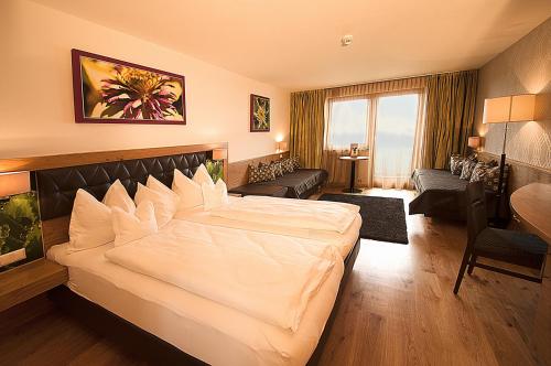 Hotel Rettenberg - carbon neutral hotel in Weer