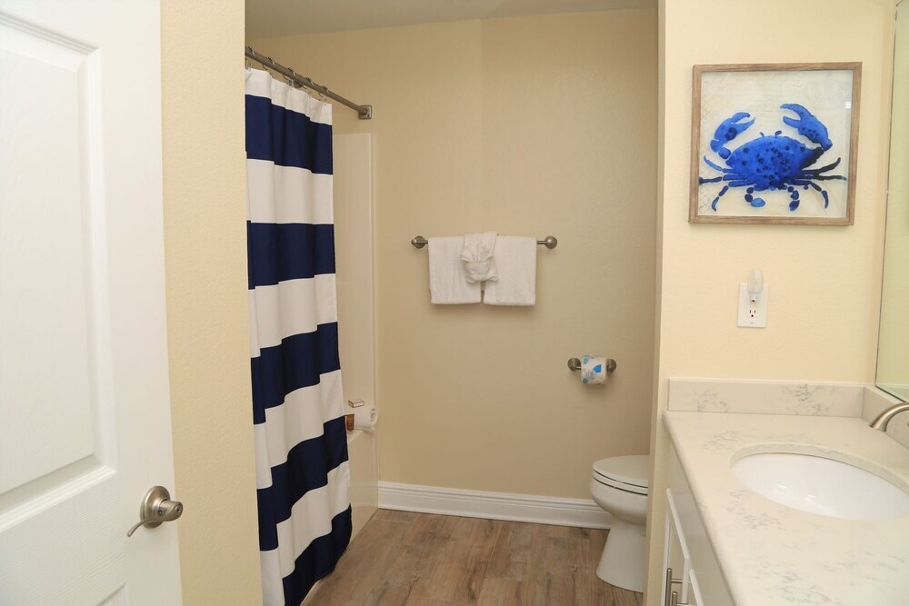 Crystal Tower 1109 2 Bedroom Condo by RedAwning - photo 7