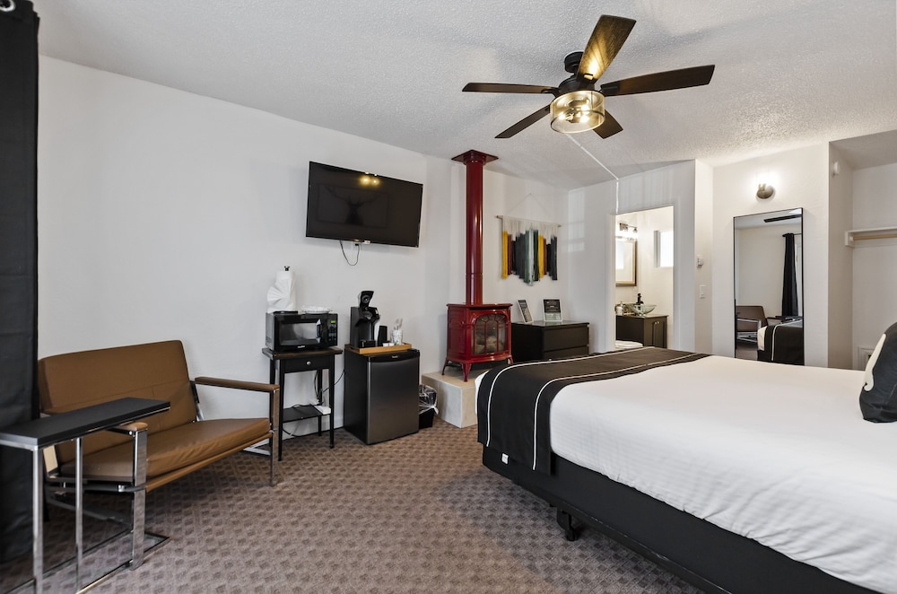 The Jeffrey Hotel - photo 29