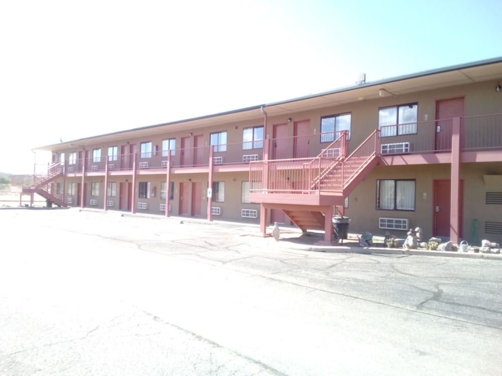 Rodeway Inn Copper Stay Benson AZ I 10 Exit 304 - photo 19