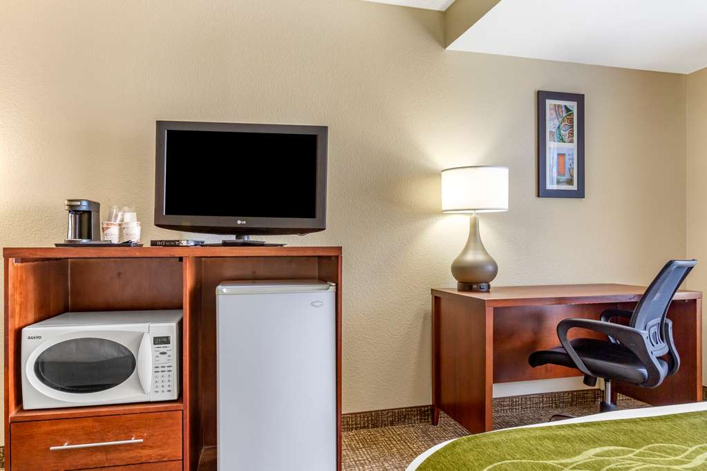 Comfort Inn & Suites Phoenix North Deer Valley - photo 14