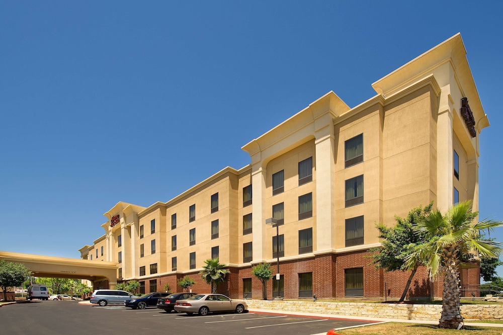 Hampton Inn & Suites San Antonio Airport - photo 30