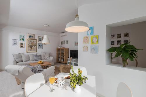 Sunset Bay luxury apartment