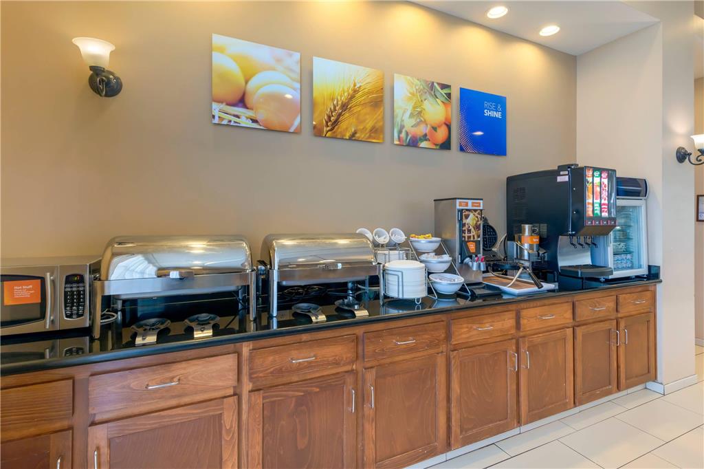 Comfort Suites Barstow near I 15 - photo 39