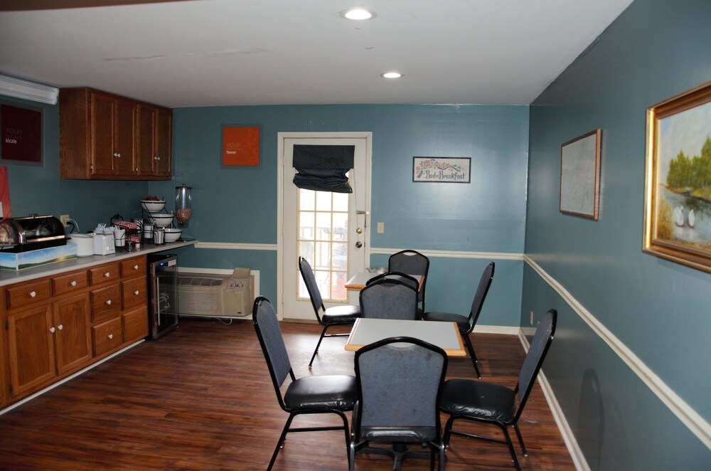 Four Seasons Country Inn - photo 31
