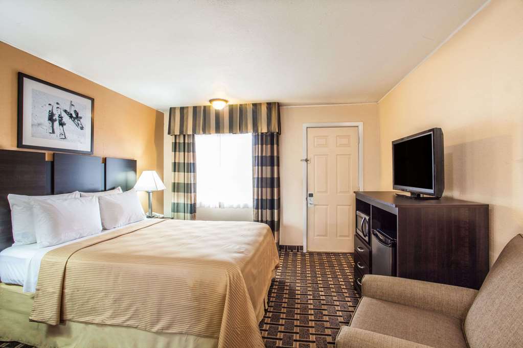 Travelodge by Wyndham South Burlington - photo 6