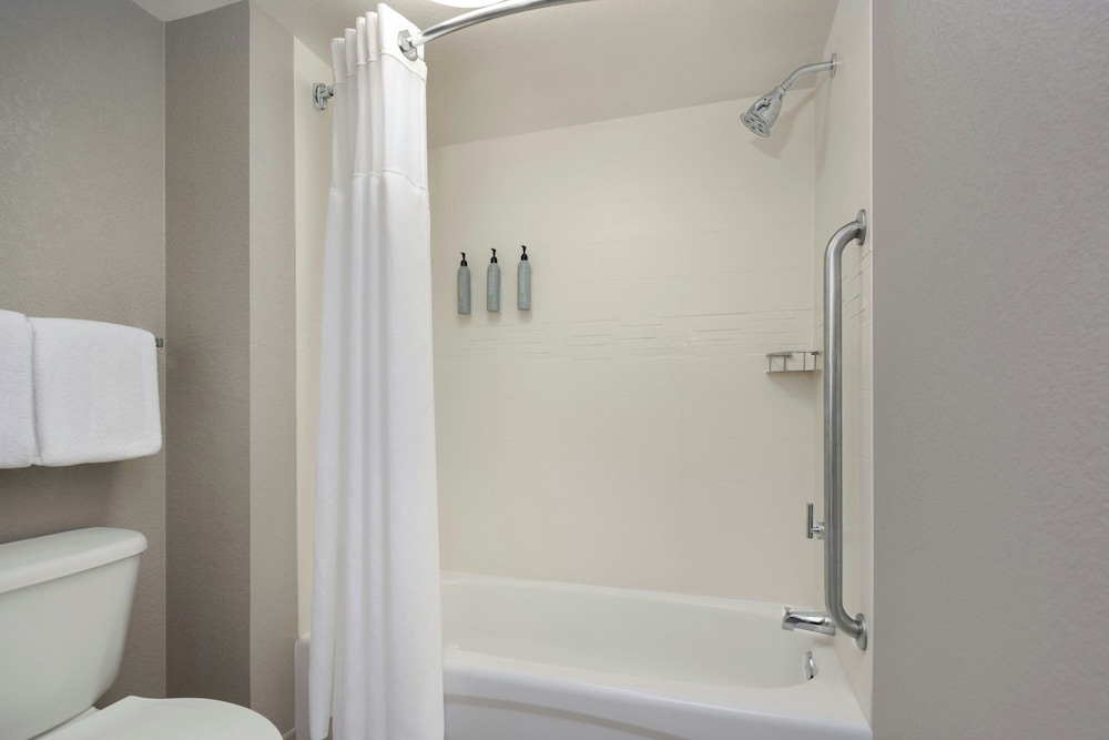Residence Inn by Marriott Orlando East UCF Area - photo 25