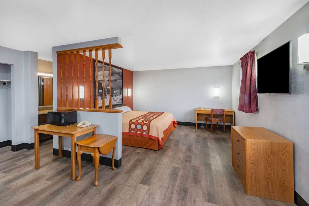 Super 8 by Wyndham Waynesburg - photo 37