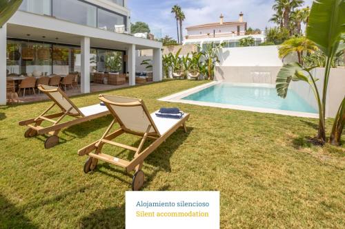 Homity Exclusive Playa Granada Beach & Golf Villa Golf — 4-Star Luxury Hotel in Motril, Spain