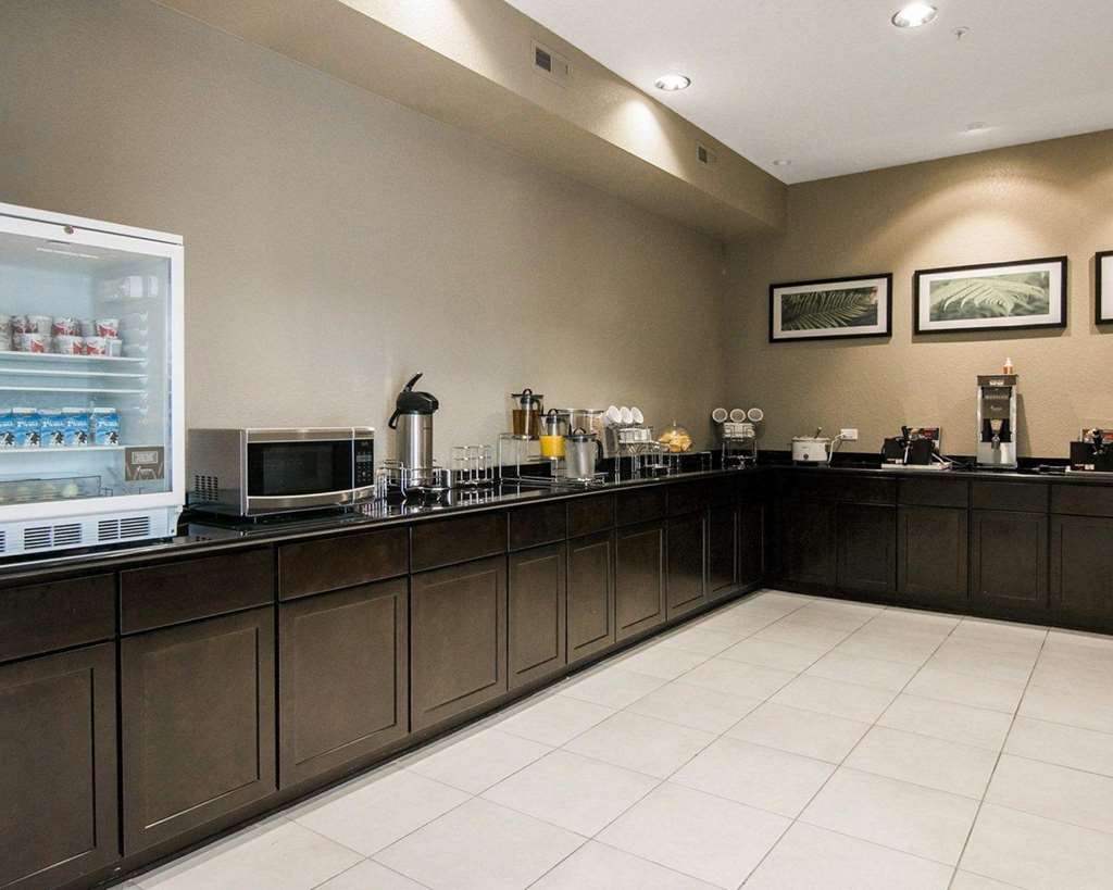Sleep Inn & Suites Fort Dodge - photo 43