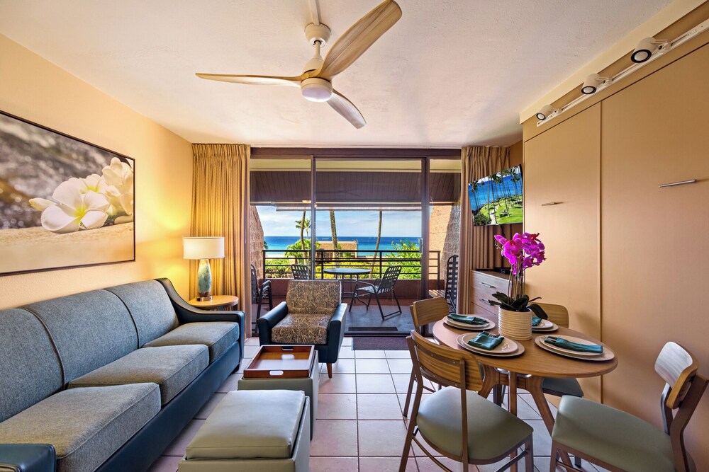 Kuleana Club #513 Ocean View 1 bedroom & 1 bathroom 3rd Floor — 4-Star Luxury Hotel in Lahaina, United States