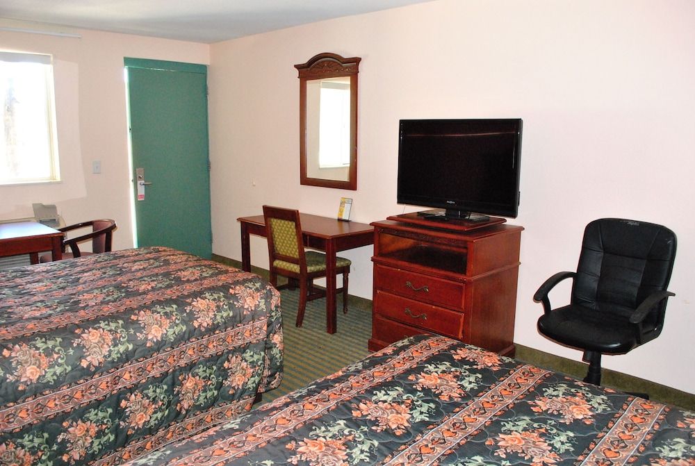 Coconut Grove Motor Inn - photo 14