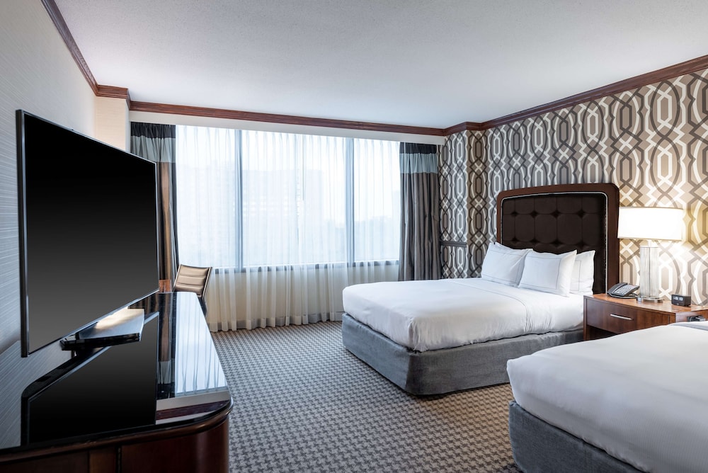 Hilton Alexandria Mark Center - photo 22
